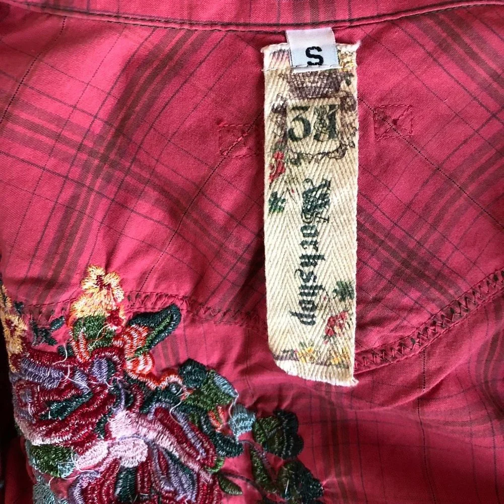 Johnny Was - 3J Workshop “Fairy Tales” Embellished Embroidered Button Shirt S_2